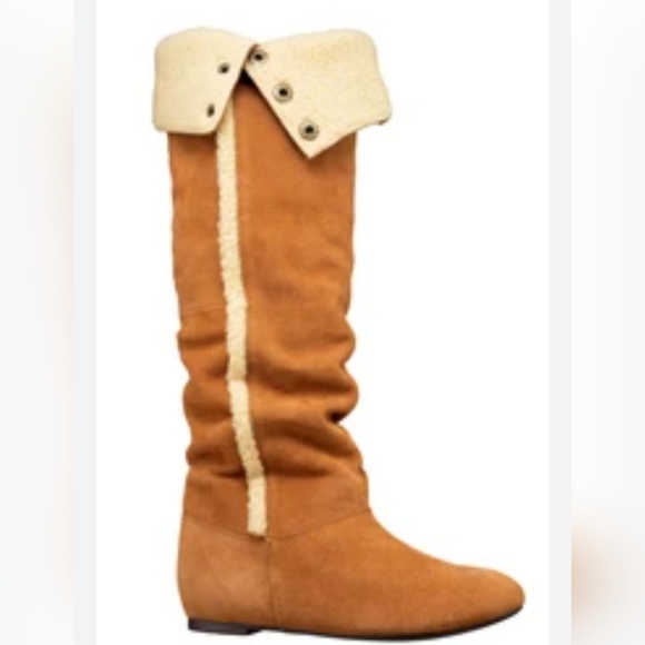Chinese Laundry Shoes - 💛2 for $20💛 Bundle and save Fuax fur-Lined Tan Suede Boots.  6.5